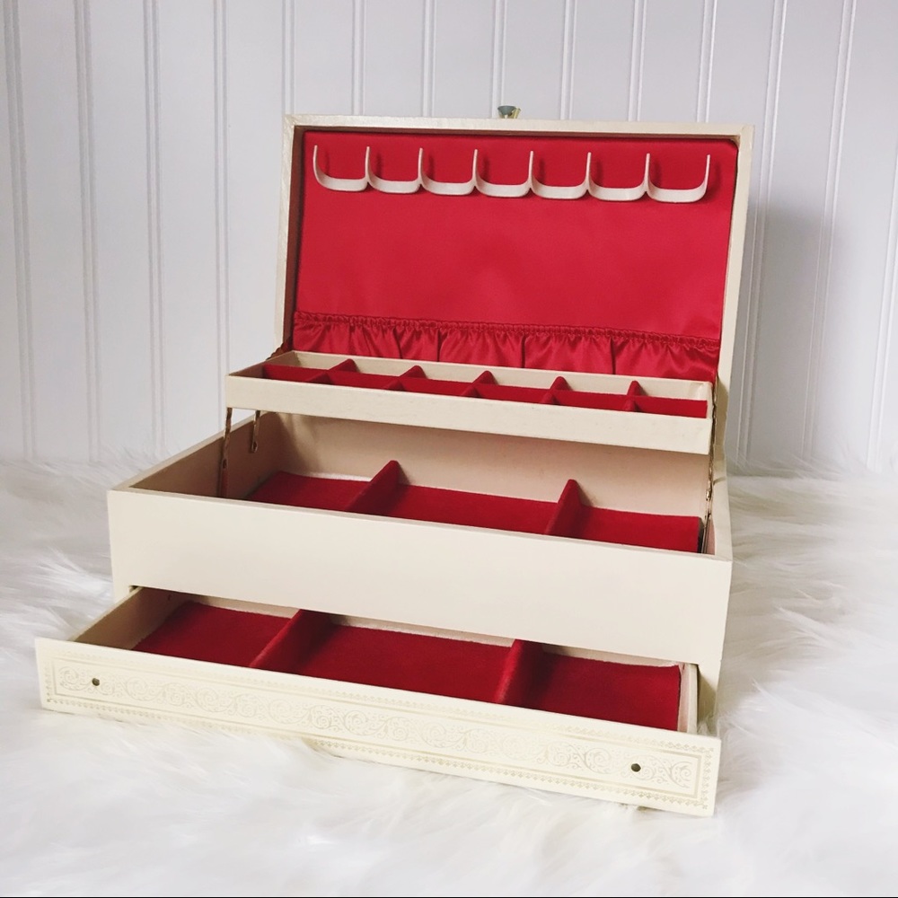 Vtg Jewelry Case